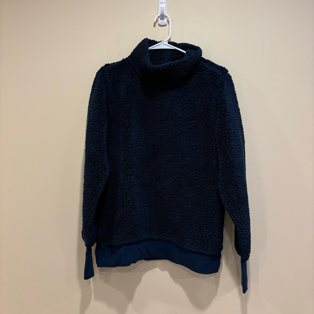 Gaiam Navy Blue Sherpa Pullover – Size L